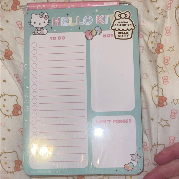 Hello Kitty | Other | Hello Kitty Notepad With Pink Hello Kitty Pen ...